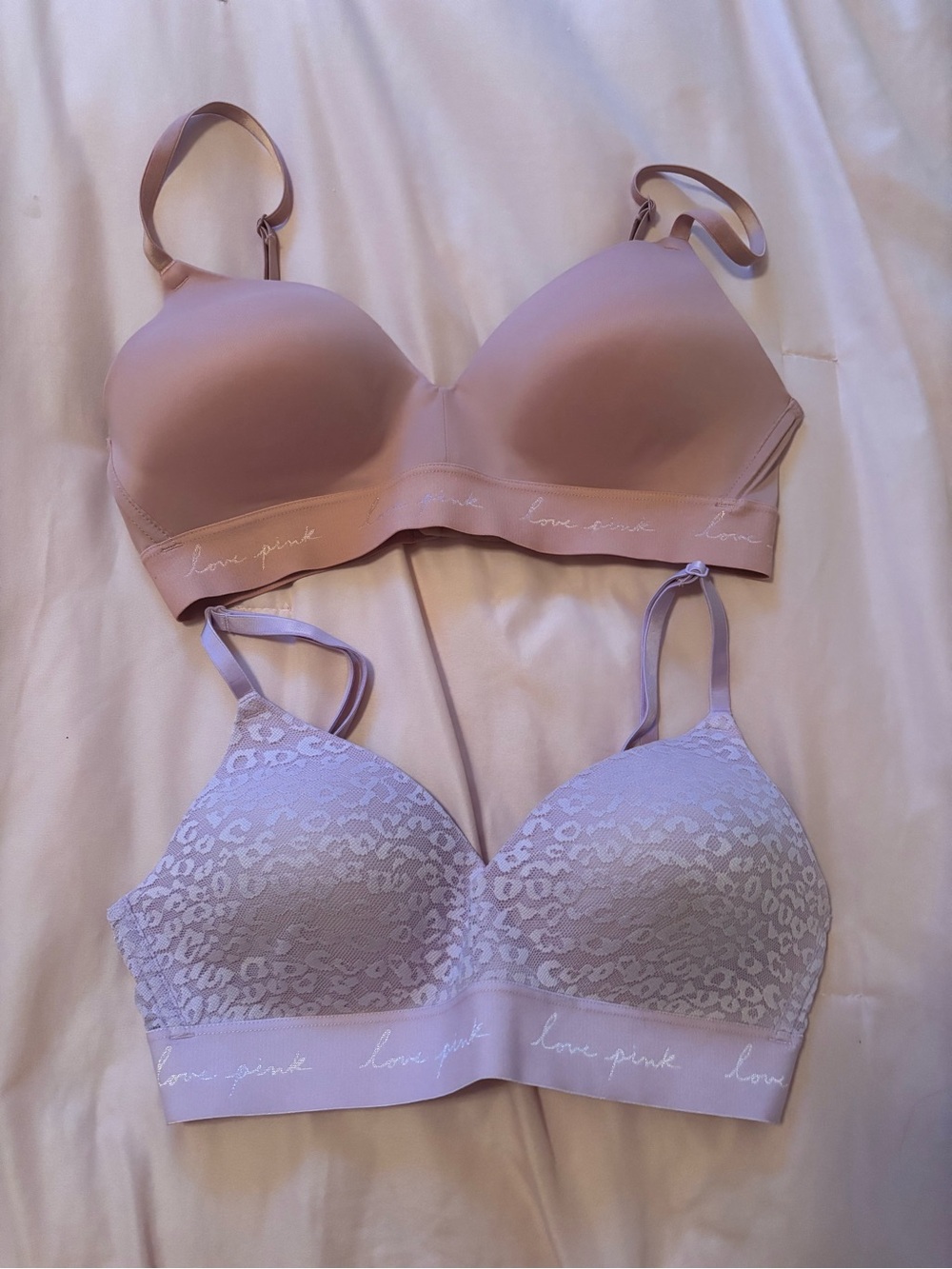 VS Pink T-Shirt Bra Bundle